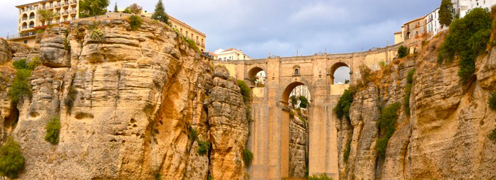 Un tour nell’incantevole Andalusia, tra arte, storia e tradizioni senza tempo